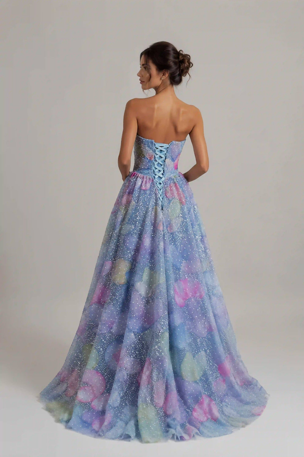 Vestido de Festa Azul Bordado com Corset Estruturado e Saia Evasê