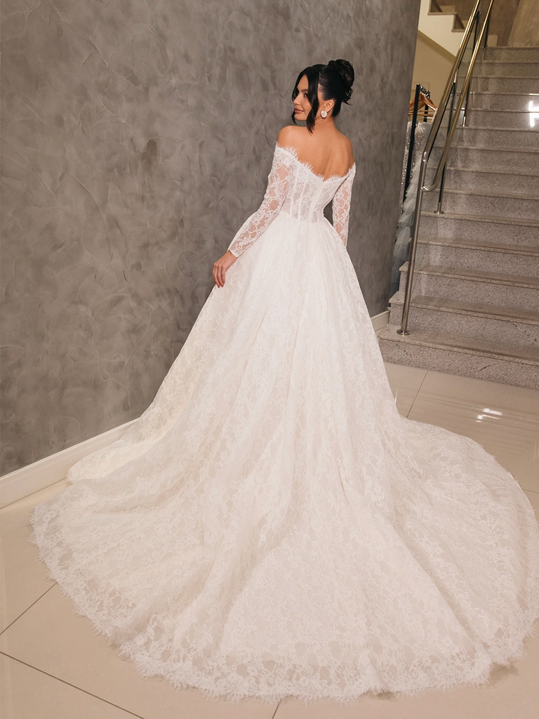 Vestido de Noiva Princesa em Renda Francesa com Manga Longa Ombro a Ombro